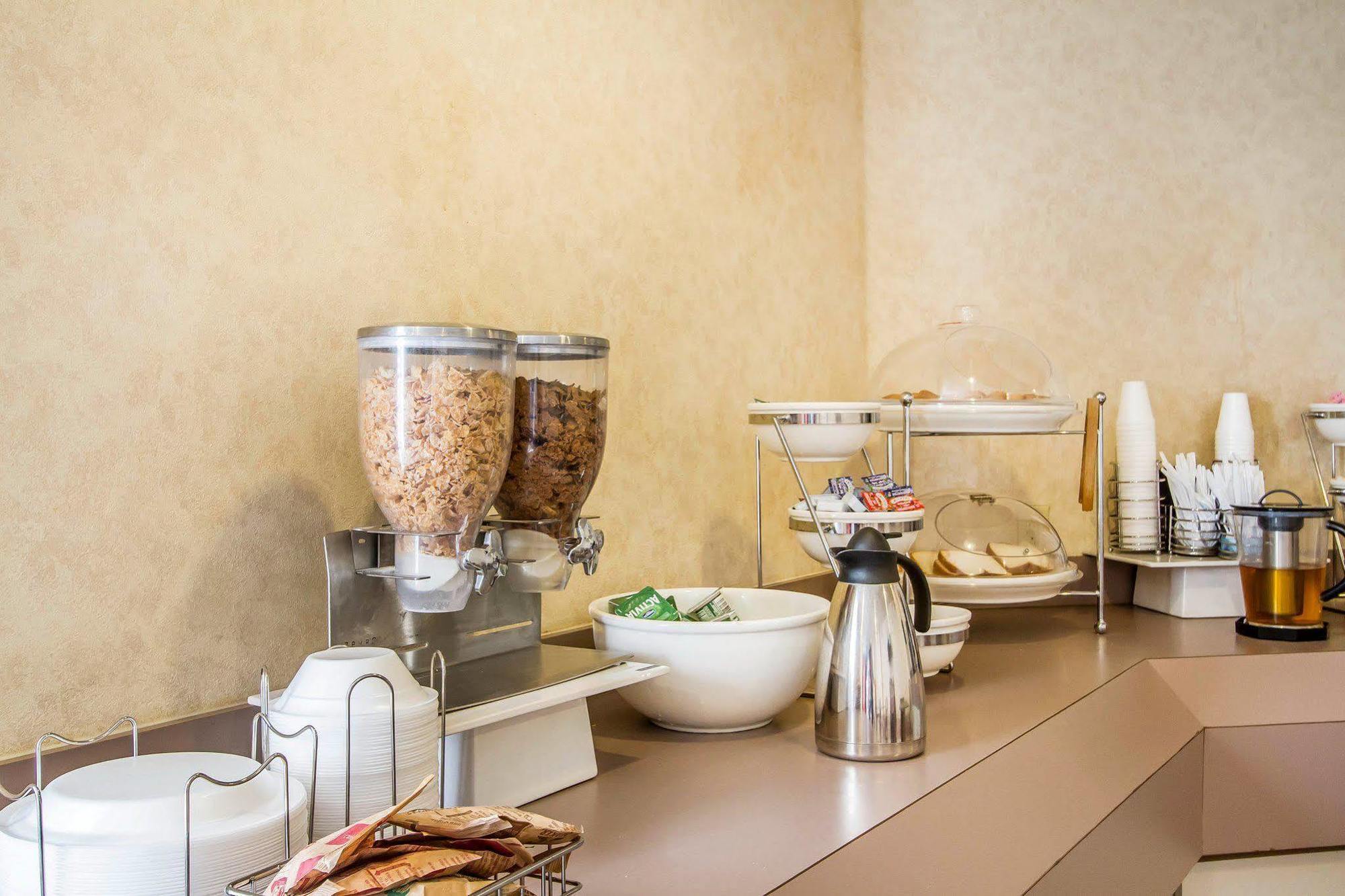 Rodeway Inn Memphis Zewnętrze zdjęcie