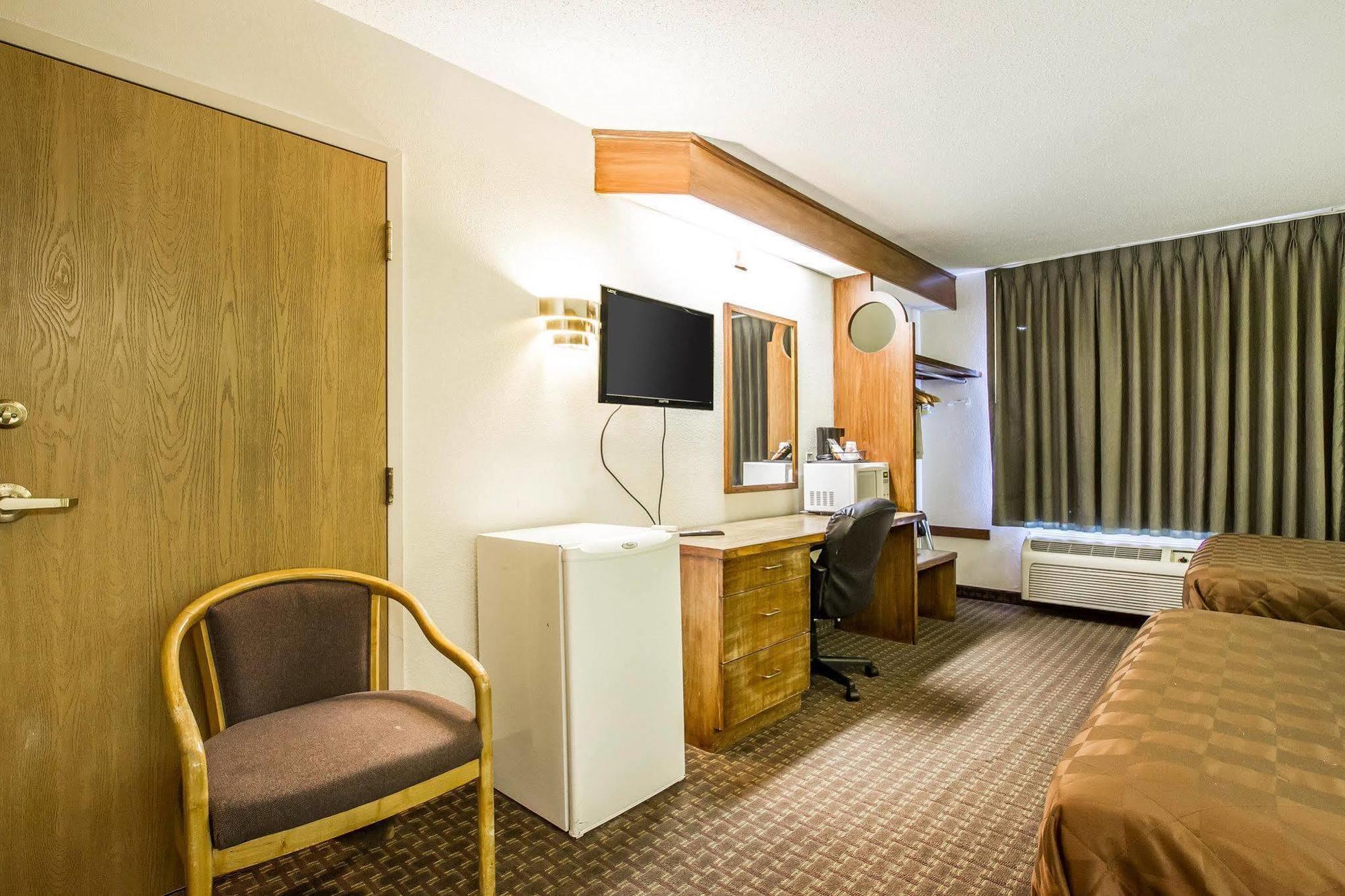 Rodeway Inn Memphis Zewnętrze zdjęcie